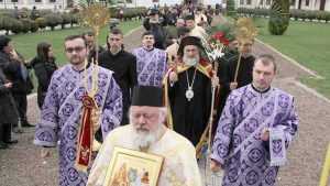 procesiune episcopie Bacaoanu