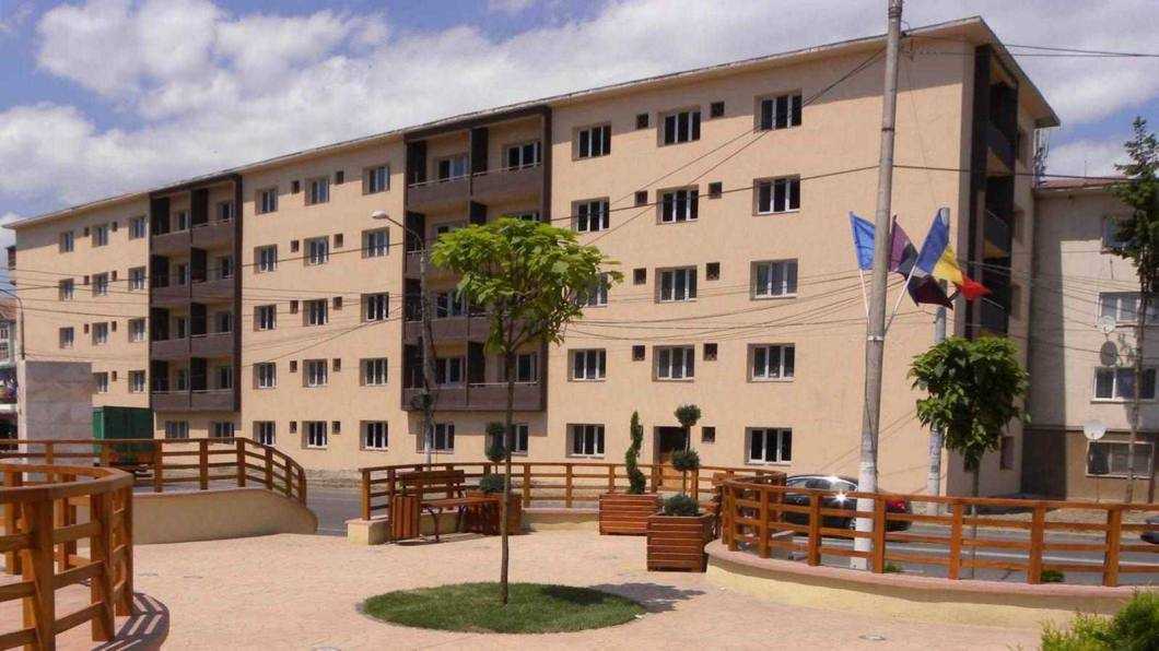 Raport de activitate la final de mandat 1 1.consolidare Blocul cu bulina