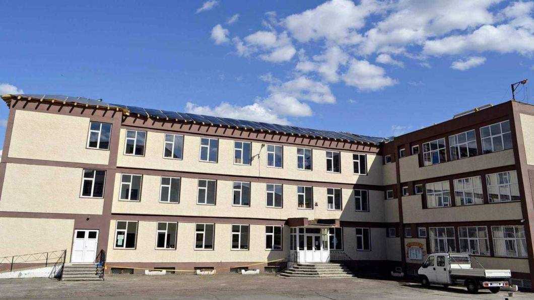 Raport de activitate la final de mandat 71 13.Reparatii acoperis Scoala Vasile Alecsandri