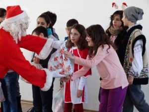 Mos Craciun Politia Roman 12