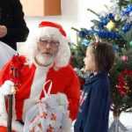 Moș Crăciun a fost "reținut" de polițiștii romașcani 18 Mos Craciun Politia Roman 18