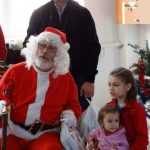 Moș Crăciun a fost "reținut" de polițiștii romașcani 23 Mos Craciun Politia Roman 23