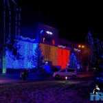 inroman.ro Roman centru noaptea ornamente sarbatori de iarna Craciun 11