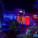 inroman.ro Roman centru noaptea ornamente sarbatori de iarna Craciun 13