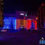 inroman.ro Roman centru noaptea ornamente sarbatori de iarna Craciun 14