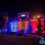 inroman.ro Roman centru noaptea ornamente sarbatori de iarna Craciun 4