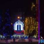 inroman.ro Roman centru noaptea ornamente sarbatori de iarna Craciun 7