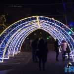 inroman.ro Roman centru noaptea ornamente sarbatori de iarna Craciun 8