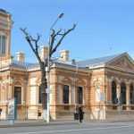 Biblioteca Municipala din Roman planul 2 fotografie din 2016