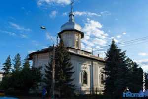 Biserica Precista Mare Roman 001