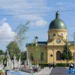 Biserica cimitir Roman 2