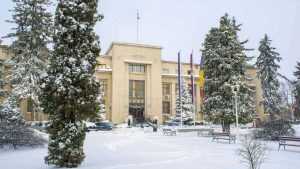 primaria Roman iarna 1