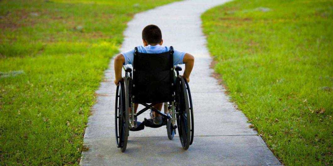 copil handicap dizabilitati