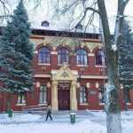 colegiul national roman voda iarna 9306