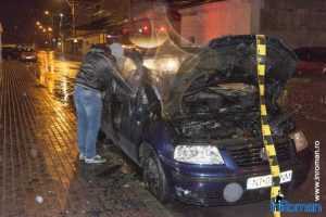 masina incendiata 4833