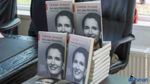 Clotilde Armand lansare carte 6325