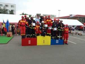 pompieri premiati podium 1
