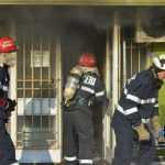 Foto: Incendiu la florăria Stil din cartierul Favorit 4 pompieri incendiu florarie Stil Favorit 7602