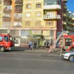 Foto: Incendiu la florăria Stil din cartierul Favorit 16 pompieri incendiu florarie Stil Favorit 7660