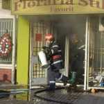 Foto: Incendiu la florăria Stil din cartierul Favorit 26 pompieri incendiu florarie Stil Favorit 7706
