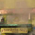Foto: Incendiu la florăria Stil din cartierul Favorit 35 pompieri incendiu florarie Stil Favorit 7777