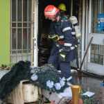 Foto: Incendiu la florăria Stil din cartierul Favorit 38 pompieri incendiu florarie Stil Favorit 7793