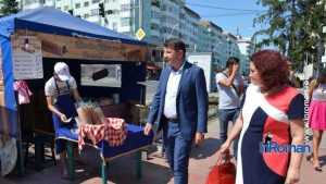 zilele diasporei targ Lucian Micu Roxana Iorga