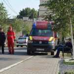 Foto: Un romașcan s-a suit pe biserica din cimitir. Acesta acuză administrația cimitirului de favoritisme 9 cimitirul Roman om pe biserica 1704