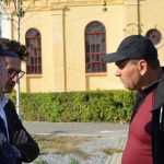 Foto: Un romașcan s-a suit pe biserica din cimitir. Acesta acuză administrația cimitirului de favoritisme 10 cimitirul Roman om pe biserica 1706