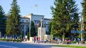 piata Roman Musat 6301