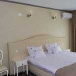 Investiție privată de jumătate de milion de euro, deschisă la Roman 9 restaurant Phoenix deschidere 4818