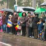 Galerie foto: Ploaia de ziua națională nu i-a ținut pe romașcani acasă 7 1 decembrie ziua nationala 6011