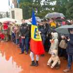 Galerie foto: Ploaia de ziua națională nu i-a ținut pe romașcani acasă 20 1 decembrie ziua nationala 6097