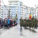 Galerie foto: Ploaia de ziua națională nu i-a ținut pe romașcani acasă 39 1 decembrie ziua nationala 6241