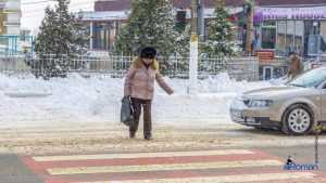 trecere de pietoni zapada iarna