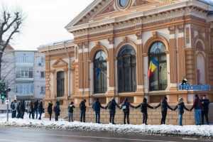 hora in jurul bibliotecii DSC 8487