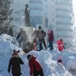 Foto: Om de zăpadă uriaș în Piața Roman-Vodă 3 constructie om de zapada DSC 8683