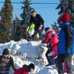 Foto: Om de zăpadă uriaș în Piața Roman-Vodă 25 constructie om de zapada Lucian Micu DSC 8807