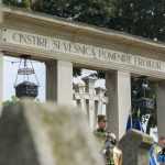 Foto: Eroii, cinstiți de Ziua independenței României și a UE 6 Comemorare eroi Ziua Europei 4677