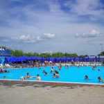 Foto: Romașcani de toate vârstele au răspuns invitației la petrecerea din ștrand 1 petrecere cu spuma in strand 125225