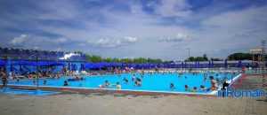 petrecere cu spuma in strand 125225