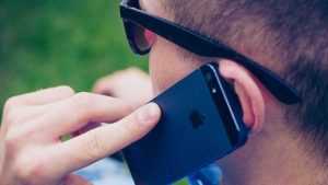 telefon smartfone freestocks GxM9gkLJbwY unsplash