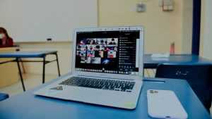 online lectii scoala ecELcxmJTk4 unsplash
